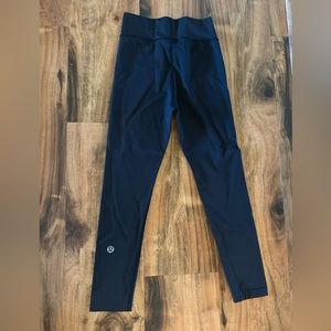 Girls LuLu Like 1:1 leggings. Size M (8-10).